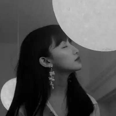 头像女霸气十足黑白冷酷无情 头像女霸气十足黑白冷酷无情