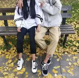  有种情侣头像叫不露脸,班主任都拆不散,网友太高甜了