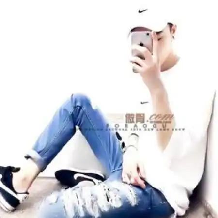  高颜值情侣头像真人一人一张,有部分中有美化水印的