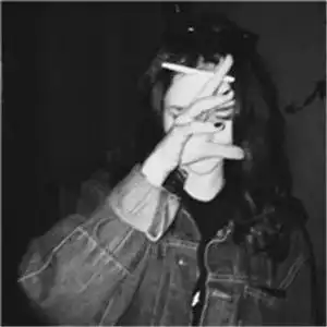  好看黑白抽烟寂寞伤感女生头像一切都是过去了