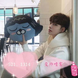  一男一女情侣带字头像一对一张,love很高兴遇见你