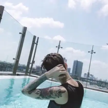 情侣头像真人一男一女酷