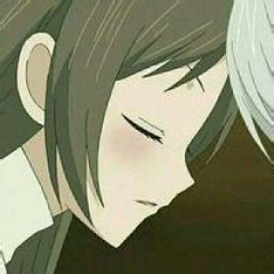  巴卫奈奈生情侣头像一左一右桃园奈奈生和巴卫情头两张图片
