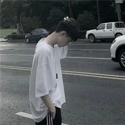  在人海里相遇的人,终归要归还人海