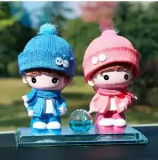  新款爱恋雨伞情侣娃娃汽车摆件车内车载装饰品创意公仔玩可爱饰品