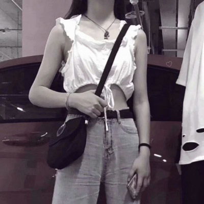  抖音流行部位情侣头像一男一女图片娶了个疯婆娘