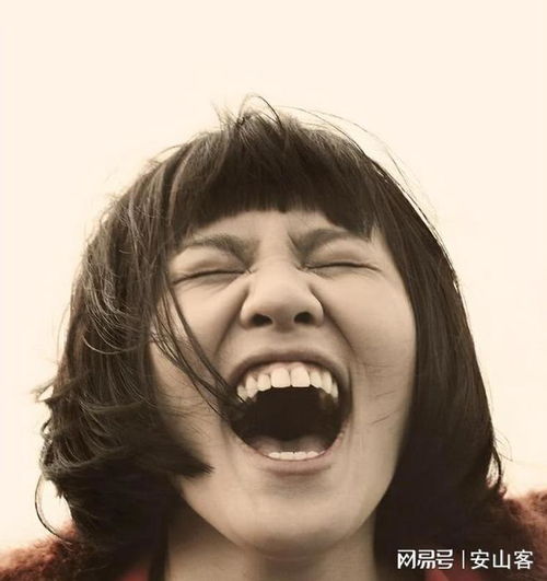  妈妈抑郁症,老公重症肌无力,谢依霖背后的痛苦你想象不到
