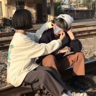  高颜值的情侣头像真人一对两张你才是例外和偏爱