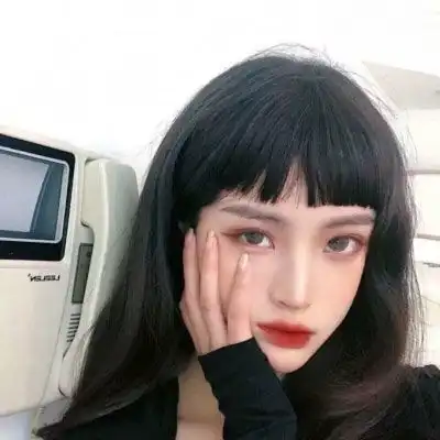  欧美高冷女神头像霸气后来再没那种执着和必要