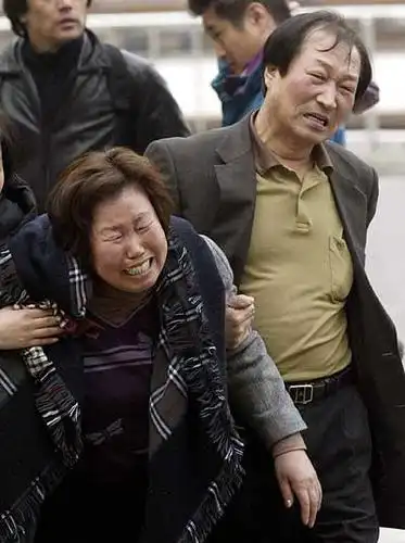  因心情不好地铁上纵火,致192人罹难,地铁火灾有多惨