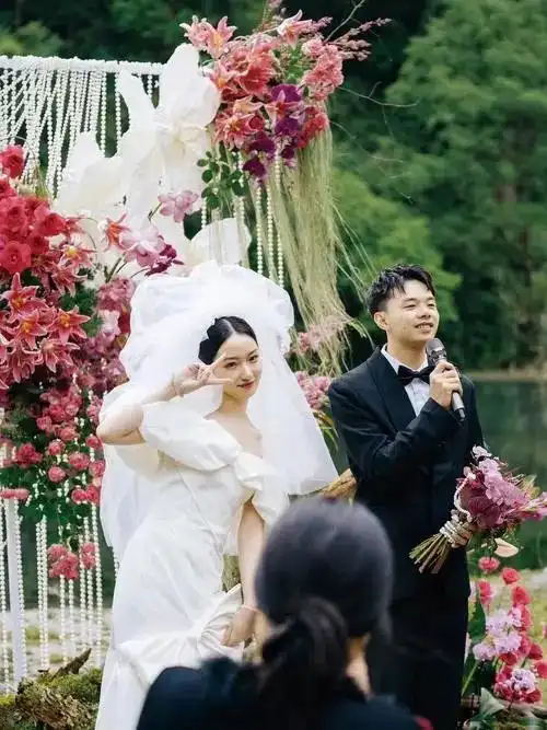  婚礼当天,未婚妻为前男友逃婚,得知原因后我果断作出决定