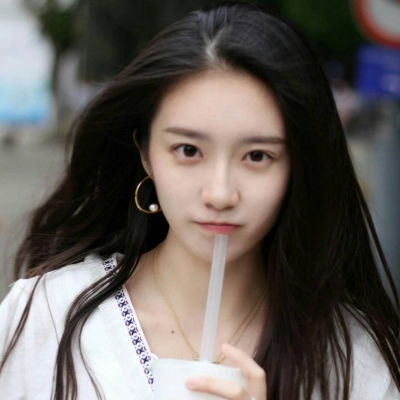  清新的美女头像,甜美的微笑让男人心动的