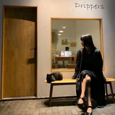  一人一半一男一女情侣头像真人可以对我好点吗我真的不想喜欢别人