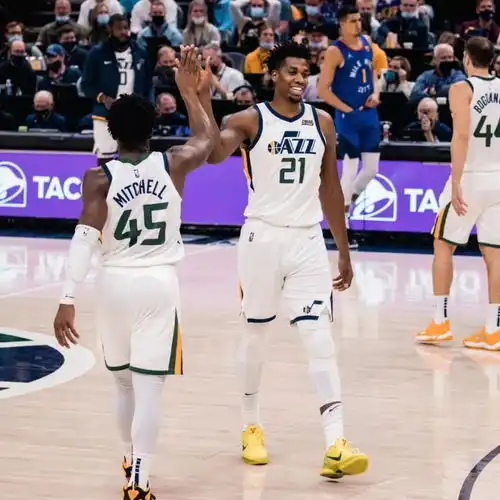  已通知新东家不前往球队报到白边计划退役再见了,nba盖帽王