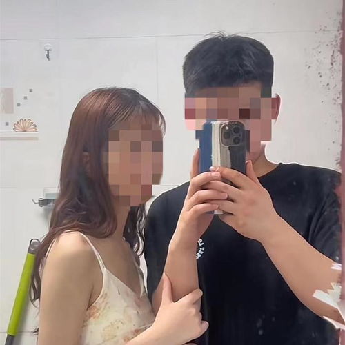 满眼都是钱情侣头像动漫