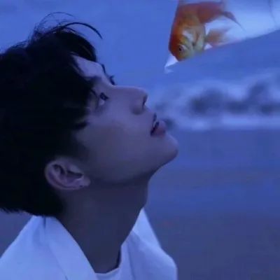  第666期男生头像0525帅气手机挡脸男生头像