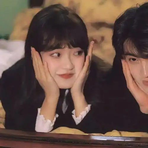  心动的情侣头像