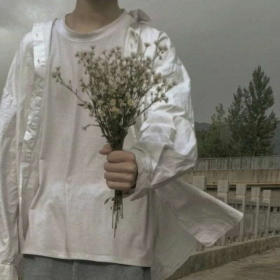  拿花男头,无人问津的巷口总是开男生头像我要个性网