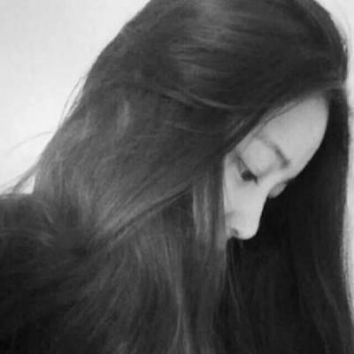  伤感黑白女生头像绝情冰冷女生悲伤头像大全