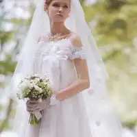  好看的头像女生婚纱唯美图片