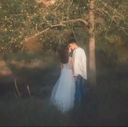 情侣头像世事如书,钟爱一人 情侣头像世事如书,钟爱一人