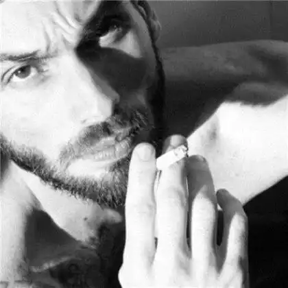  超拽男生黑白头像欧美,霸气成熟抽烟的男人