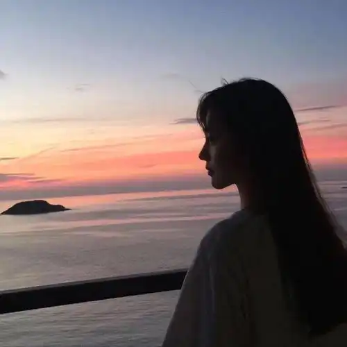  嘴角上扬的时候,任何事情都变的可爱起来