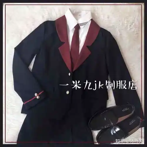  有什么好看dkjk是情侣款穷鬼大学生求推荐ps只是想和男友尝试一下这个风格不懂什么坑不要喷