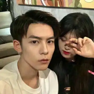  抖音最火的情侣头像最新款一千米时挂你照片