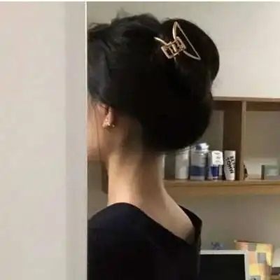  气质高冷女头背影清冷气质女生头像背面图片