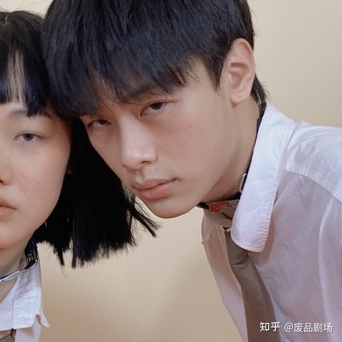 求暗黑系情侣头像好看一点的