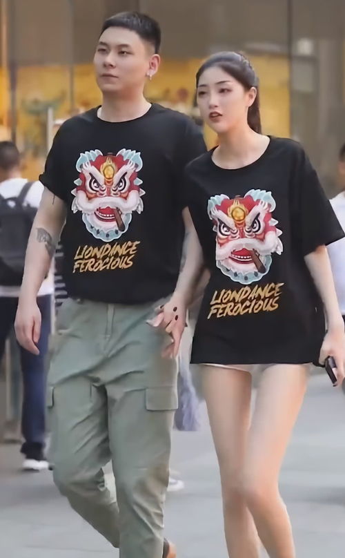  最近街头火了一款复制粘贴衣,情侣一起穿贼甜,赶紧安排上