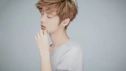  鹿晗关晓彤邓超三人深夜约饭至凌晨,小两口久违同框甜蜜不减