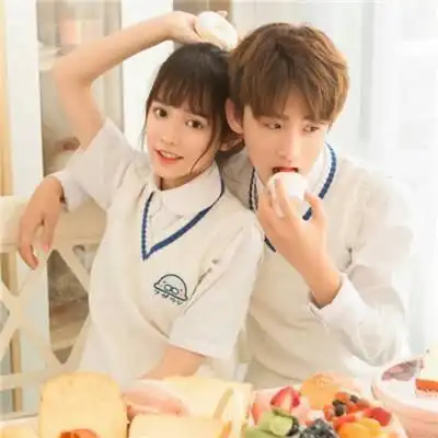  神仙颜值情侣头像真人在爱面前我变成一个木偶