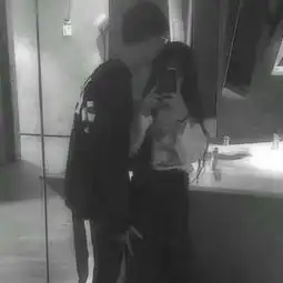  qq情侣黑白头像霸气中带唯美的乍见之欢不如久处不厌