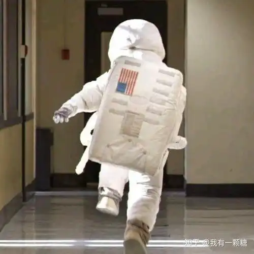  为什么一部分没对象的女生喜欢用情侣头像