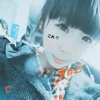  嗯,能不能帮我弄多一些带字闺蜜头像,分开的不同的两个人,一个写晴晴爱你哦,一个写婉婉也爱你,求