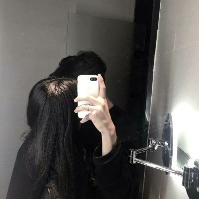  想不动声色,成为你的遥不可及.情侣头像我要个性网