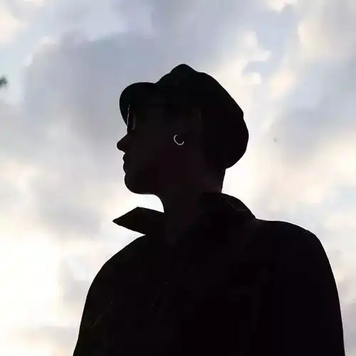  男生头像男票占有欲太强是什么体验