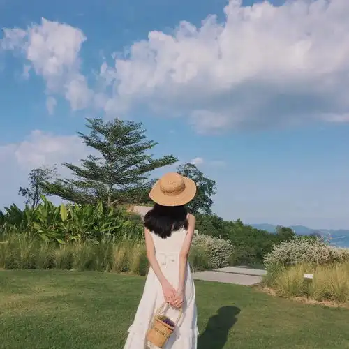  男人很爱一个女人,往往会有这样的小动作