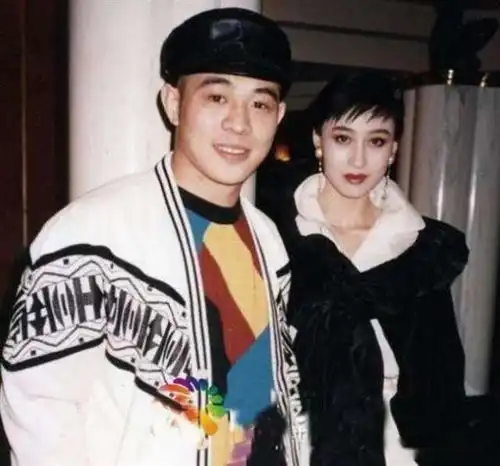 周星驰头像情侣利智