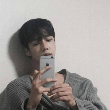 潮流情高冷头像男生qq头
