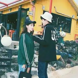  这张是不是情头,如果是,另一张是什么