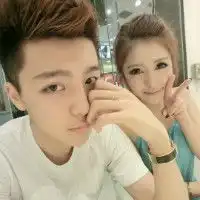  秀恩爱qq情侣头像任时光匆匆流去我只在乎你