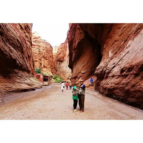 漫游新疆库车神秘大峡谷 漫游新疆库车神秘大峡谷