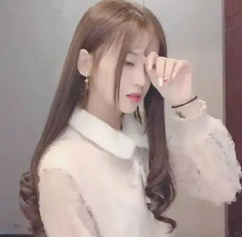 杨清柠头像大全