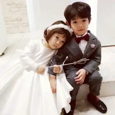  小孩情侣头像超萌一对高清2018最新可爱萌娃情侣头像合照两张