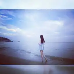 头像女背影日落姐妹