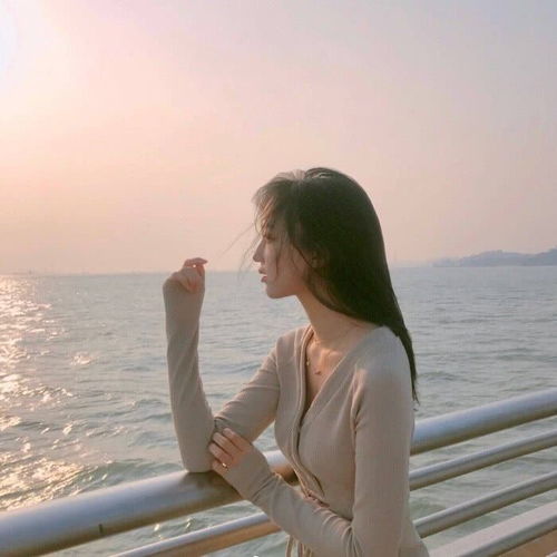  不露脸的女生头像玫瑰无原则心动至上.