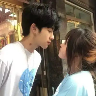  超火情话文案见到你之后,我只想成为一种人